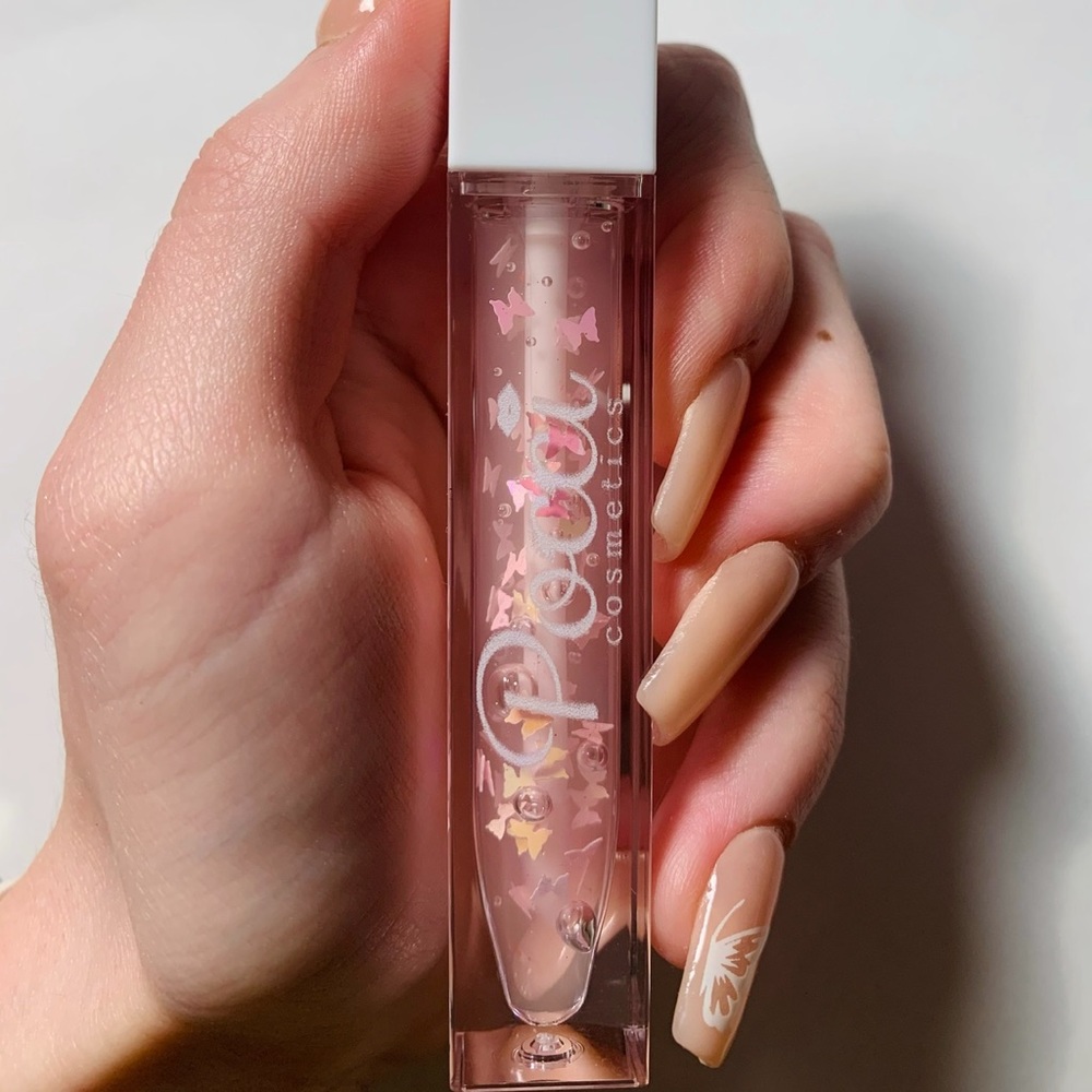Butterfly Lip Gloss‎